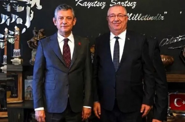 Yeni Parti'nin Eski Rüşvetçisi! Hem Rüşvet Aldılar...